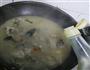 鲜鲫鱼汤的做法图解6