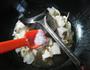 榨菜丝平菇煮豆腐的做法图解6