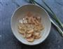 瑶柱虾米瘦肉粥的做法图解2