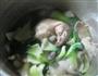 平菇青菜鸡腿汤的做法图解8