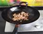 口蘑蒜苔炒肉的做法图解6