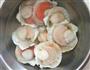蒜蓉粉丝蒸扇贝的做法图解1