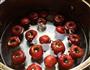 炒红果的做法图解3
