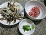 大闸蟹蒸肉末的做法图解1