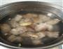 莲藕猪蹄汤的做法图解2
