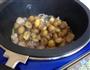 栗子焖鸡的做法图解7