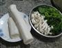 白玉菇菠菜煮年糕的做法图解1