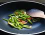 芦笋炒虾仁的做法图解8