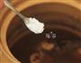 莲藕黑豆煲鲶鱼汤的做法图解6