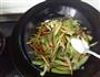 熏干炒芹菜的做法图解7