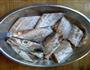 蒜香带鱼的做法图解2
