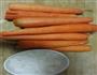 胡萝卜果脯的做法图解1