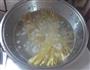 白玉菇高汤意面的做法图解2