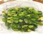 莴笋叶炒蚕豆的做法图解7