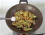 咸肉花菜干锅的做法图解11
