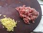 韭香肉末酱豆腐的做法图解1
