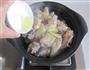 茶树菇鹌鹑蛋土鸡汤的做法图解3