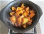 土猪肉烧红薯的做法图解8