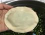 韭菜小饼的做法图解3