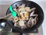 平菇肉片炒豆腐的做法图解8