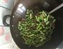豆角焖面的做法图解4