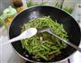 砂锅肉末豆角的做法图解12