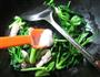 菠菜炒虾蛄的做法图解6