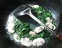 蘑菇荠菜煮粉丝的做法图解4