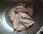 脆炸鸡翅的做法图解1