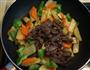 牛肉土豆青椒的做法图解10