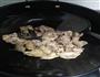 香菇栗子炖鸡的做法图解5