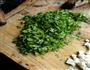 芹菜叶谷垒的做法图解1