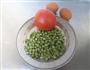 番茄鸡蛋烩豌豆的做法图解1