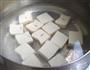 金针菇烧豆腐的做法图解3