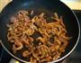 牛肉粉丝炒合菜的做法图解6