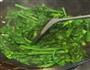 姜汁炒芥兰的做法图解6
