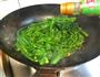 姜汁炒芥兰的做法图解8