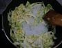 包菜炒粉丝的做法图解5