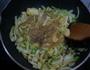 包菜炒粉丝的做法图解6