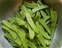 清炒荷兰豆的做法图解2