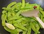清炒荷兰豆的做法图解7