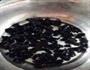 凉拌黑木耳的做法图解1