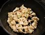 炒椰菜花的做法图解3