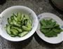 荷兰豆拌青瓜的做法图解1