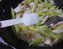 西芹肉片烩杏鲍菇的做法图解8