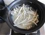银鱼菌菇鸡蛋汤的做法图解6