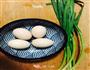 蒜苗炒鸡蛋的做法图解1