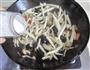双菇木耳炒肉片的做法图解9