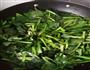 芝麻酱拌菠菜的做法图解3