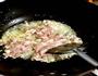 肉末花生虾米酱的做法图解2